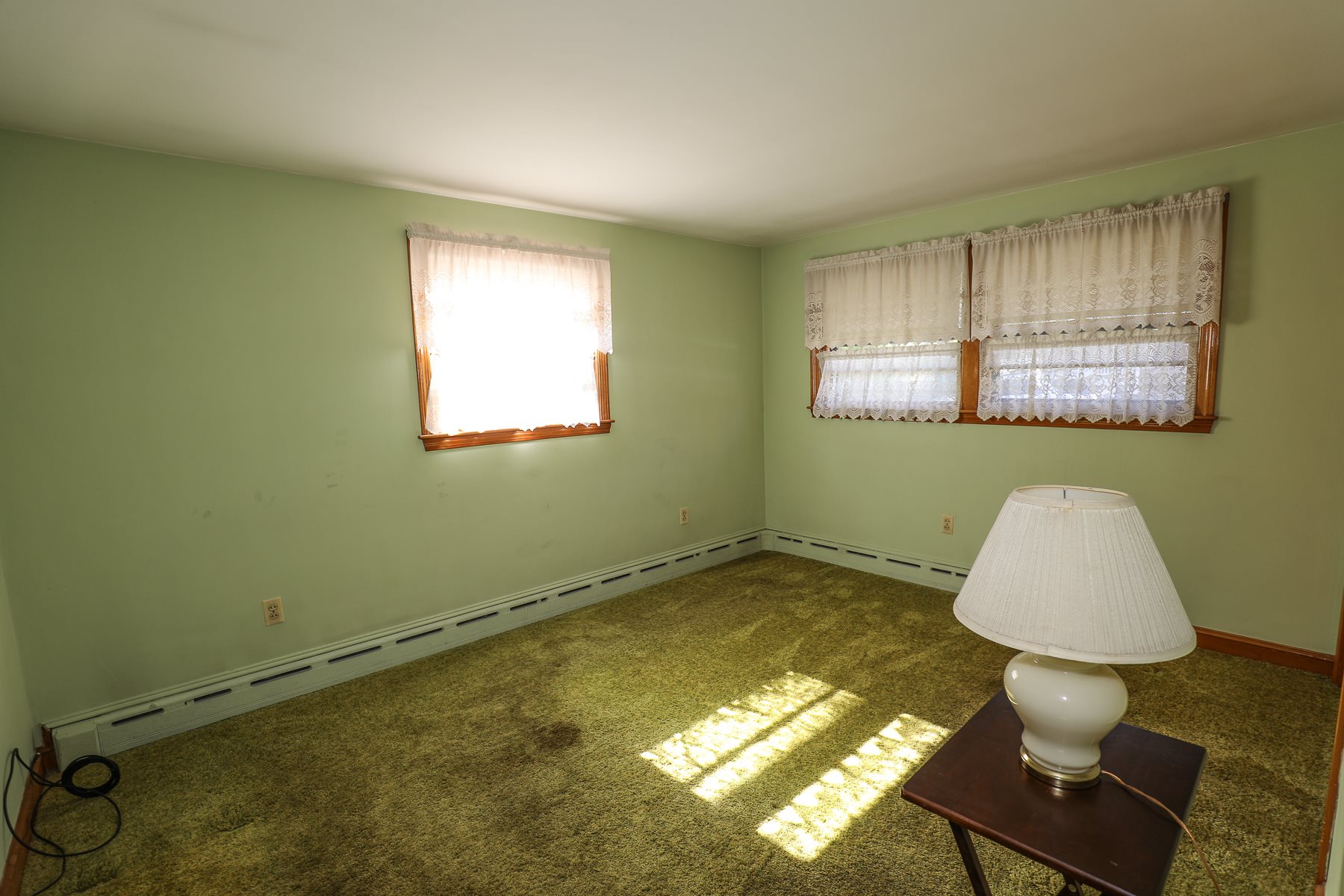 2 Thompson Road Nashua, NH 03060 - Photo 18 of 30 Gallery Image 18