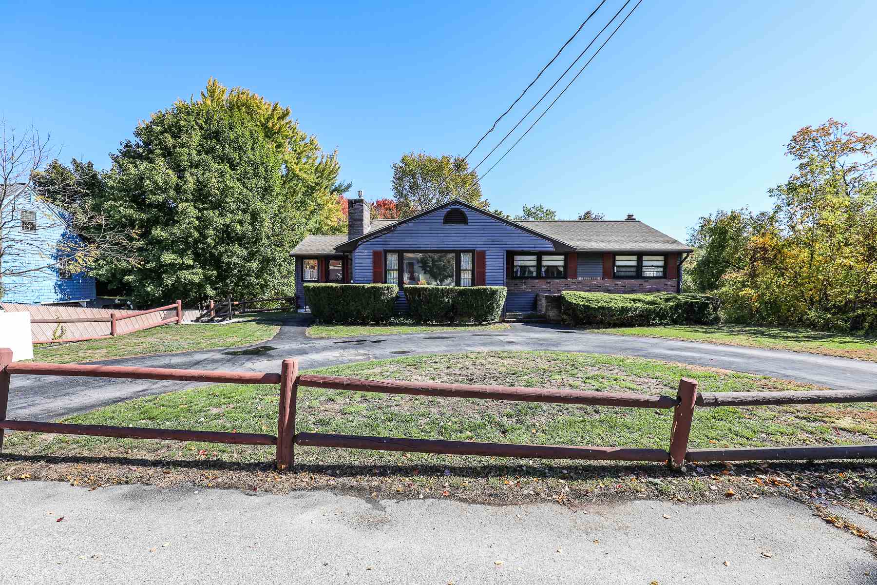 2 Thompson Road Nashua, NH 03060 - Photo 3 of 30 Gallery Image 3