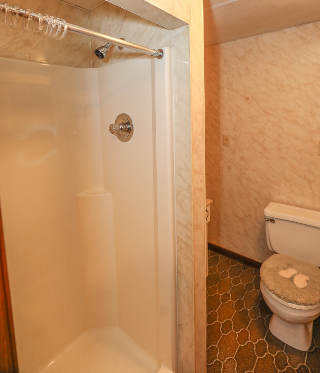 2 Thompson Road Nashua, NH 03060 - Photo 22 of 30 Gallery Image 22