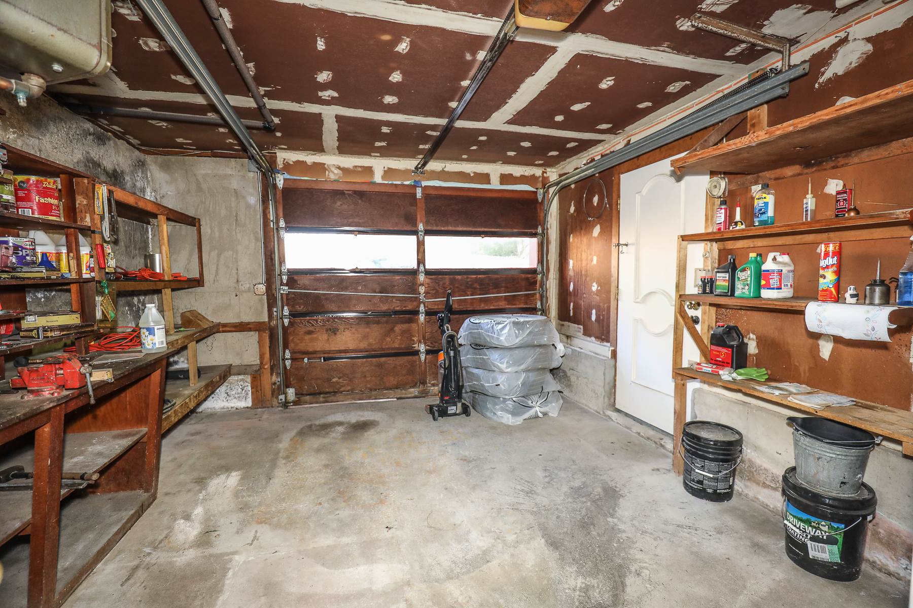 2 Thompson Road Nashua, NH 03060 - Photo 29 of 30 Gallery Image 29