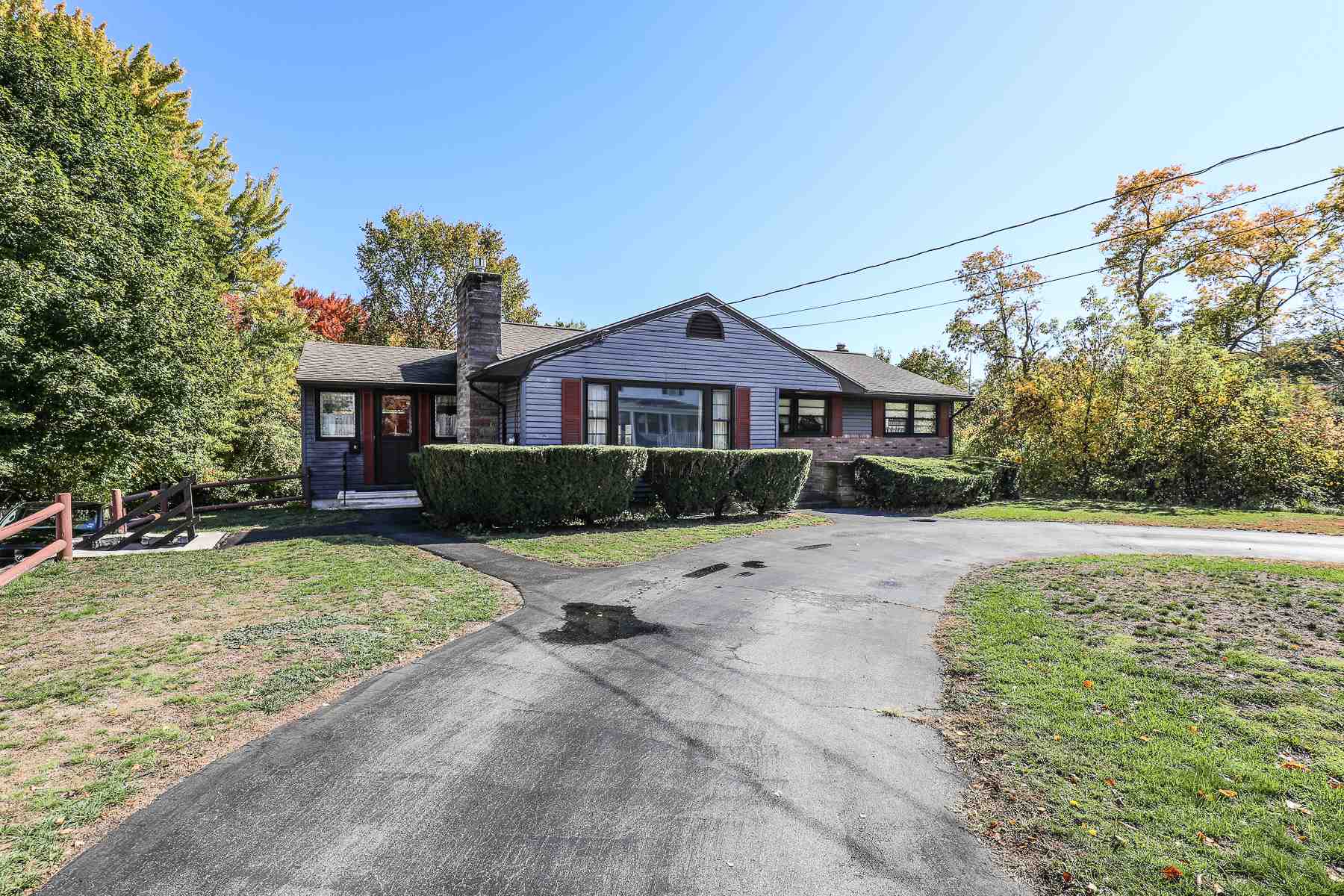 2 Thompson Road Nashua, NH 03060 - Photo 4 of 30 Gallery Image 4