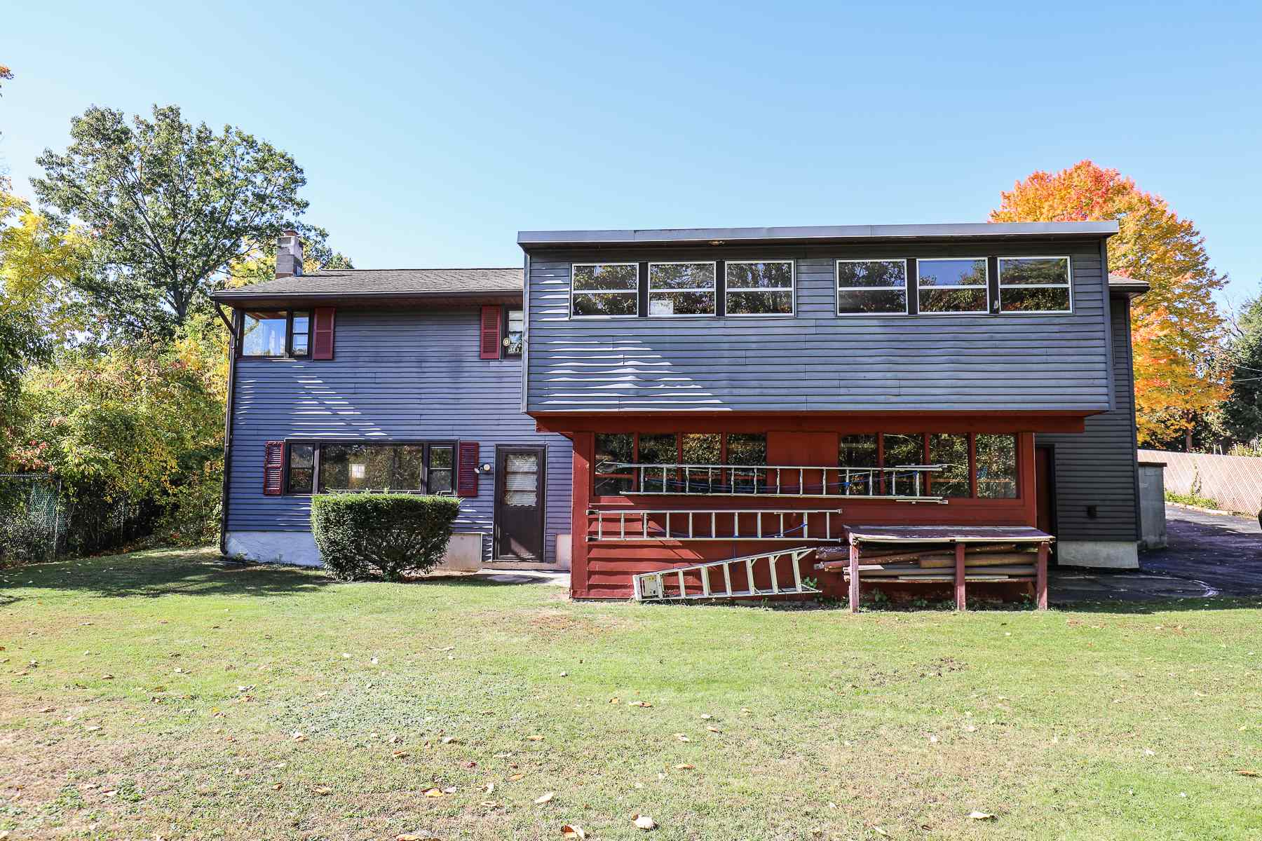 2 Thompson Road Nashua, NH 03060 - Photo 7 of 30 Gallery Image 7