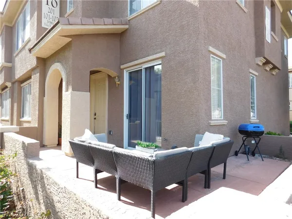 $1,900 | 3965 Palm Beach Street, Unit 102, Las Vegas, NV 89129