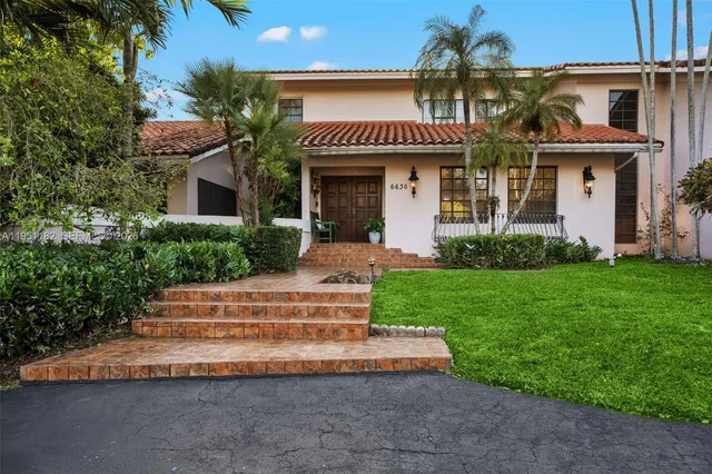 $8,250,000 | 6636 Riviera Drive, Coral Gables, FL 33146