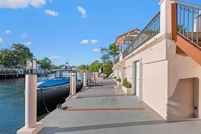 $8,250,000 | 6636 Riviera Drive, Coral Gables, FL 33146