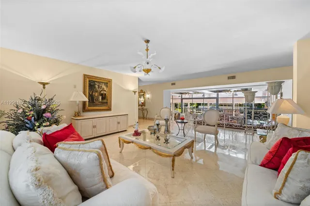 $8,250,000 | 6636 Riviera Drive, Coral Gables, FL 33146