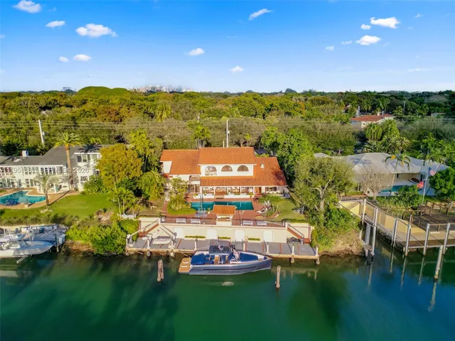 $8,250,000 | 6636 Riviera Drive, Coral Gables, FL 33146