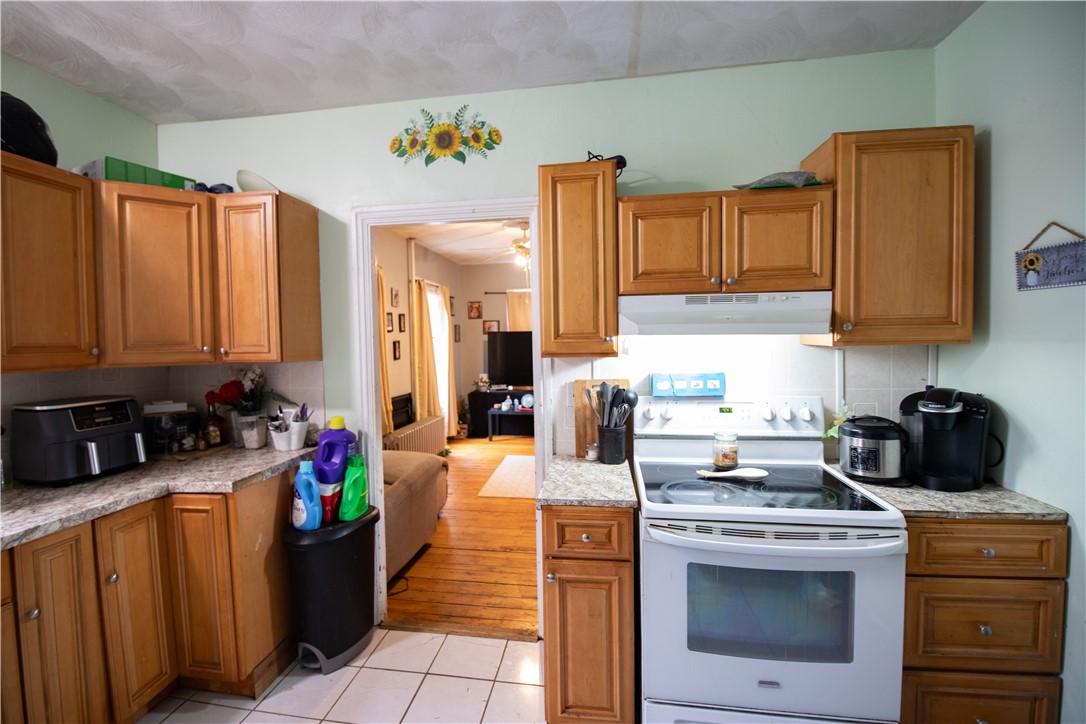 182 High Street Pawtucket, RI 02860 - Photo 13 of 33