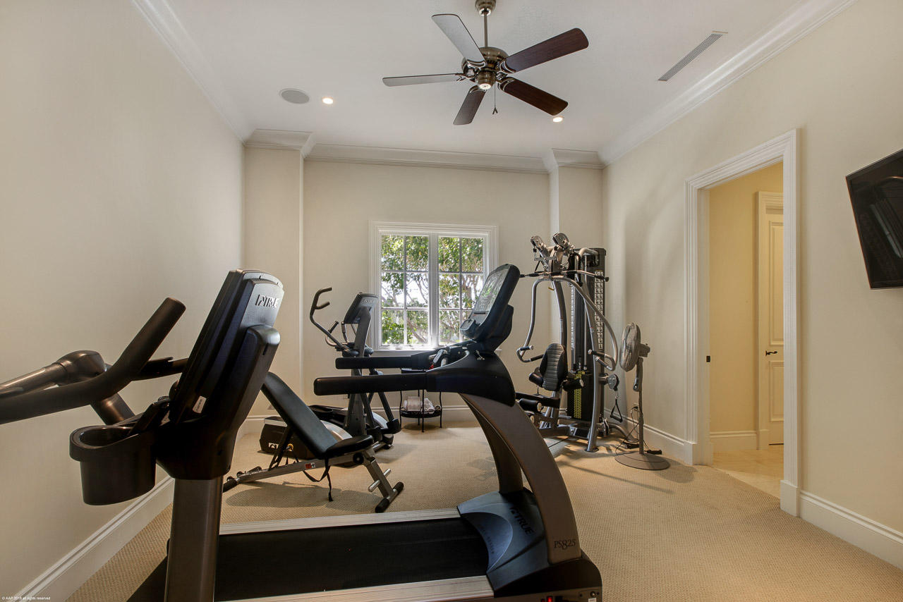 19080 Loxahatchee River Road Jupiter, FL 33458 - Photo 33 of 47 Exercise room