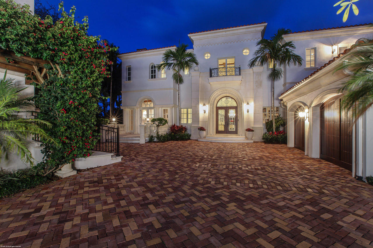 19080 Loxahatchee River Road Jupiter, FL 33458 - Photo 41 of 47 Front of house