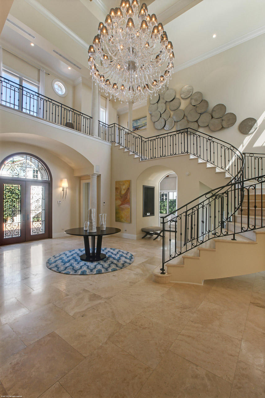19080 Loxahatchee River Road Jupiter, FL 33458 - Photo 6 of 47 Foyer