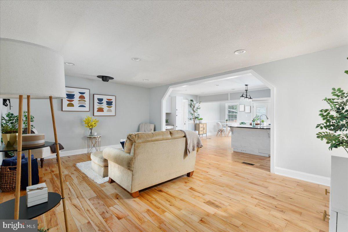 105 Meadows Road Fredericksburg, VA 22406 - Photo 11 of 45 Gallery Image 11