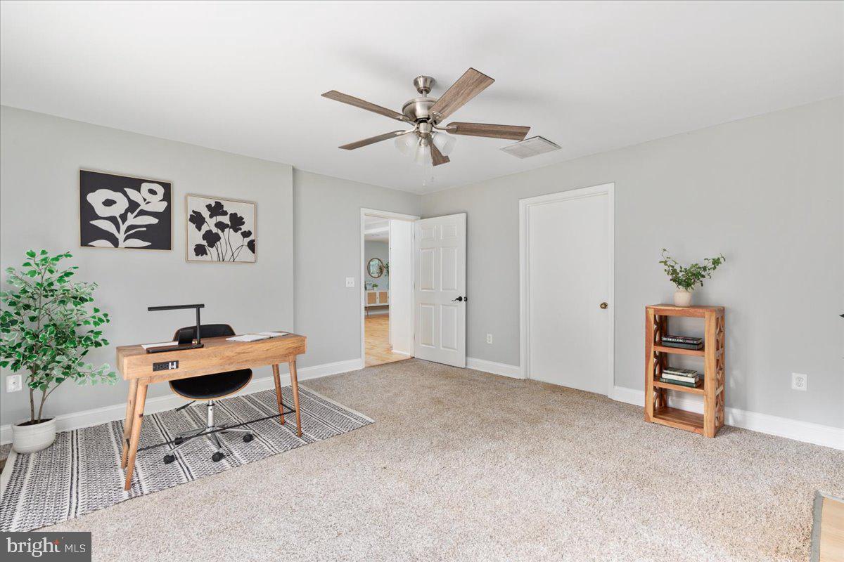 105 Meadows Road Fredericksburg, VA 22406 - Photo 15 of 45 Gallery Image 15