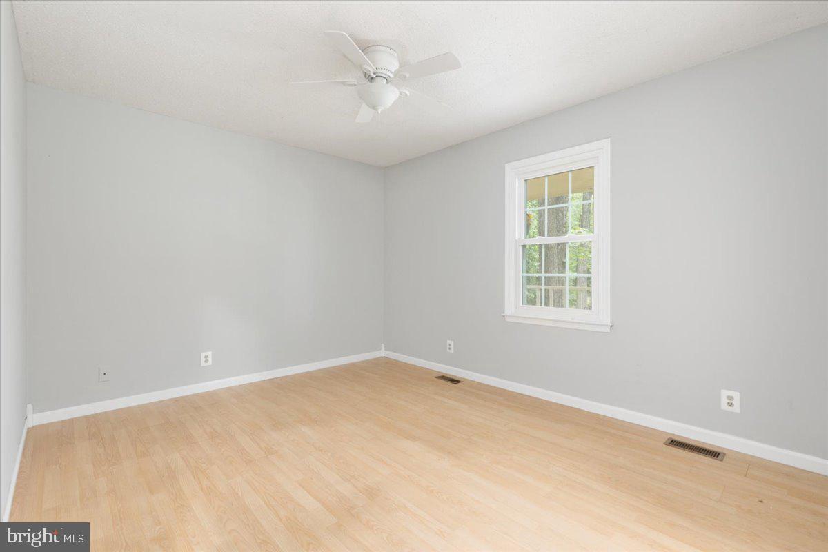 105 Meadows Road Fredericksburg, VA 22406 - Photo 17 of 45 Gallery Image 17