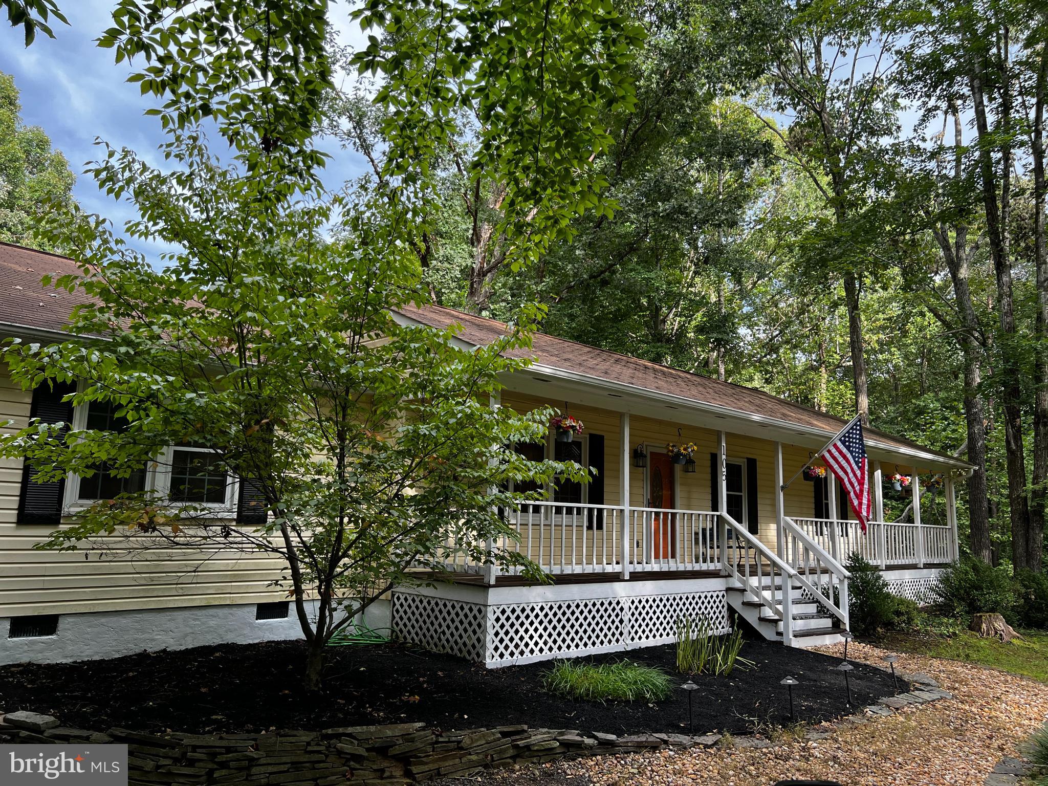105 Meadows Road Fredericksburg, VA 22406 - Photo 3 of 45 Gallery Image 3
