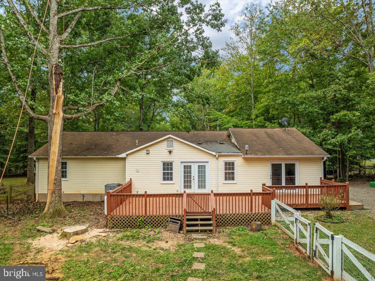 105 Meadows Road Fredericksburg, VA 22406 - Photo 33 of 45 Gallery Image 33