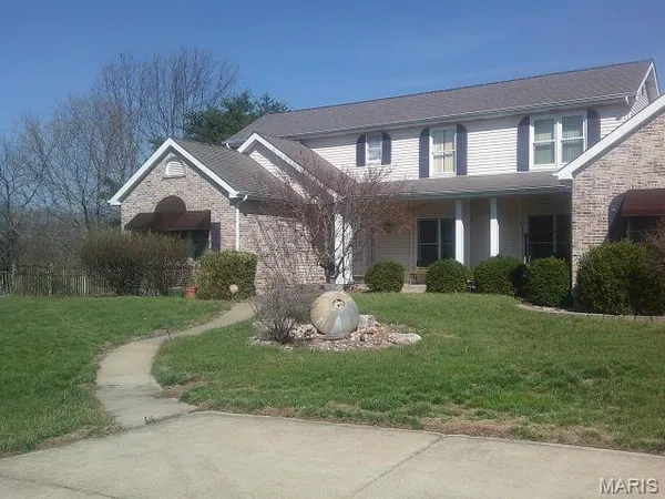 $900,000 | 3655 Hwy D, Defiance, MO 63341