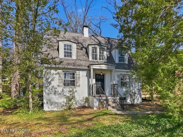$649,900 | 5707 Woodburn Drive Northwest, Knoxville, TN 37919