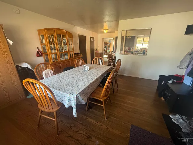 $310,000 | 975 East 17th North, Mountain Home, ID 83647