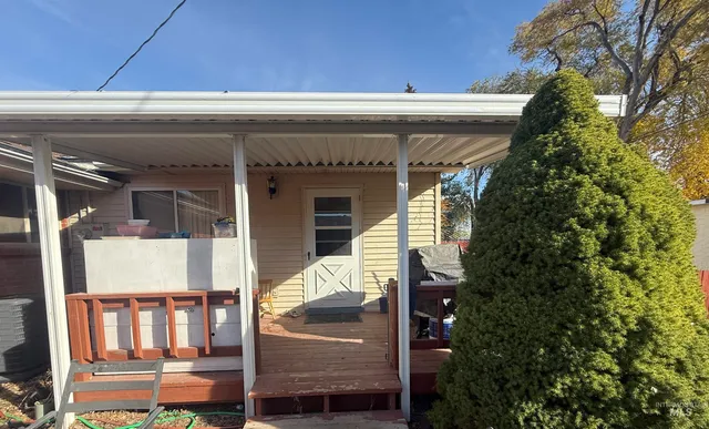 $310,000 | 975 East 17th North, Mountain Home, ID 83647