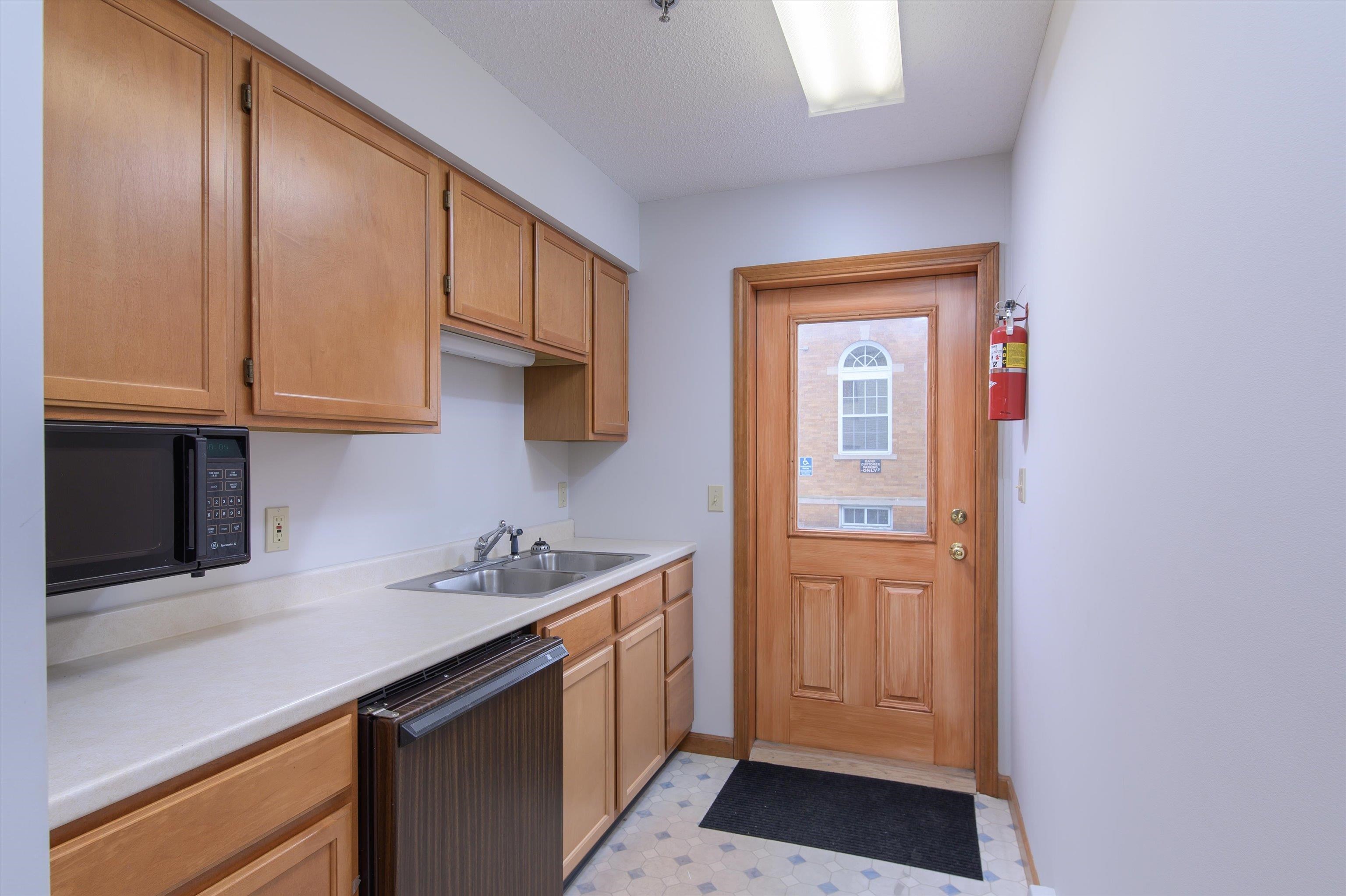 156 Main Street Ludlow, VT 05149 - Photo 29 of 59