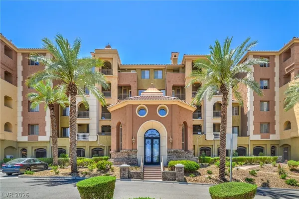 $449,950 | 15 Via Mantova, Unit 302, Henderson, NV 89011