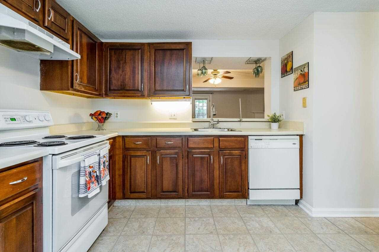 4331 Halliwell Drive Raleigh, NC 27606 - Photo 8 of 24 Kitchen