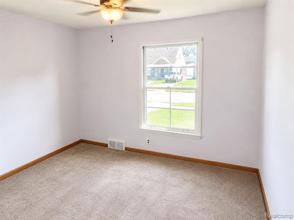 6639 Miller Road Dearborn, MI 48126 - Photo 17 of 25