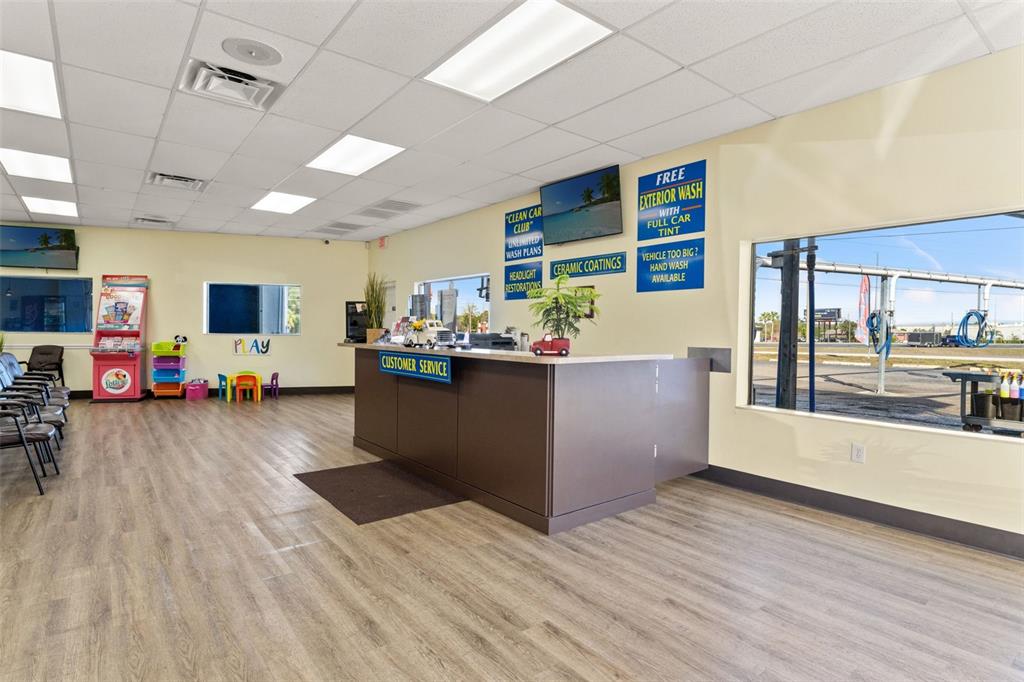 1108 Commercial Way Spring Hill, FL 34606 - Photo 15 of 48