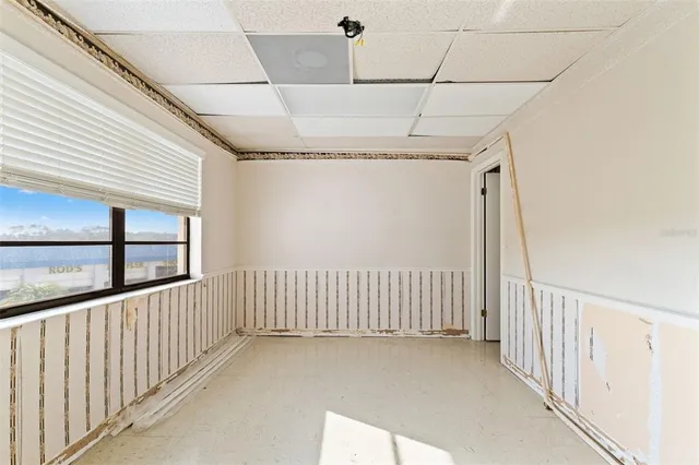 $6,995,000 | 1108 Commercial Way, Spring Hill, FL 34606