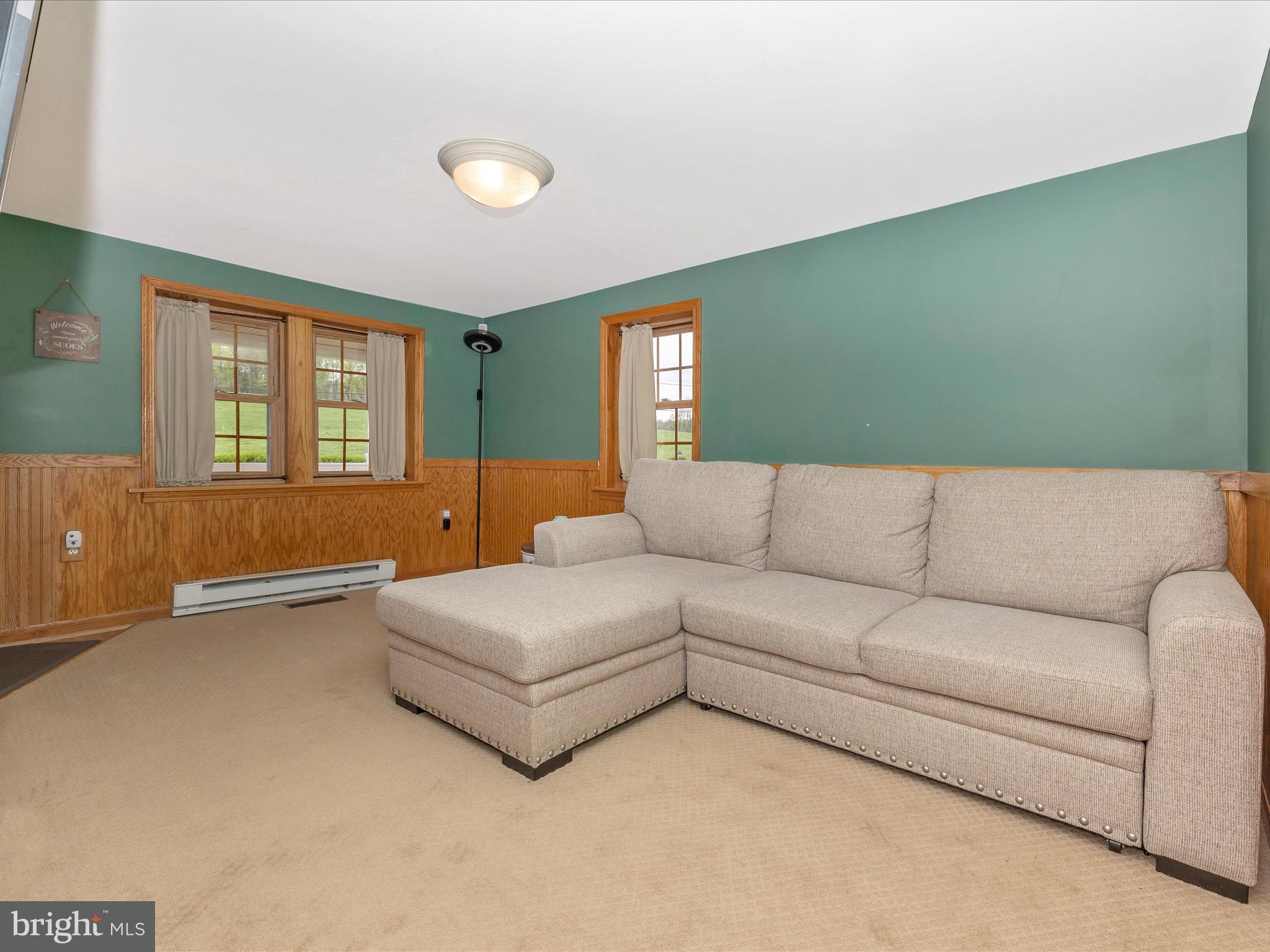11505 Pleasant Valley Road Smithsburg, MD 21783 - Photo 49 of 69 Sitting room or Den