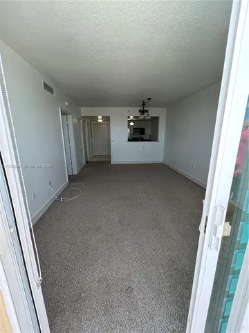 $2,100 | 117 Northwest 42nd Avenue, Unit 1516, Miami, FL 33126