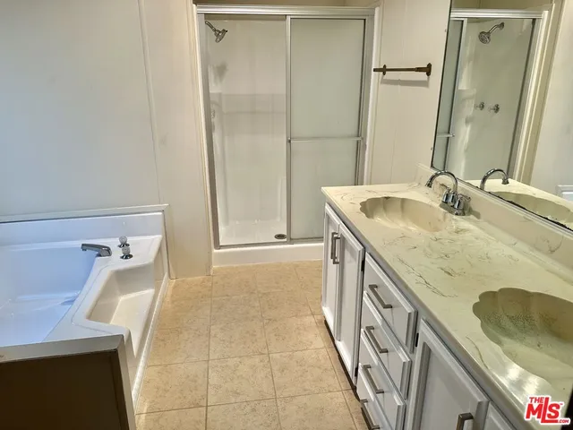 $299,000 | 2601 East Victoria Street, Unit 376, Rancho Dominguez, CA 90220