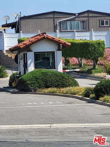 $299,000 | 2601 East Victoria Street, Unit 376, Rancho Dominguez, CA 90220