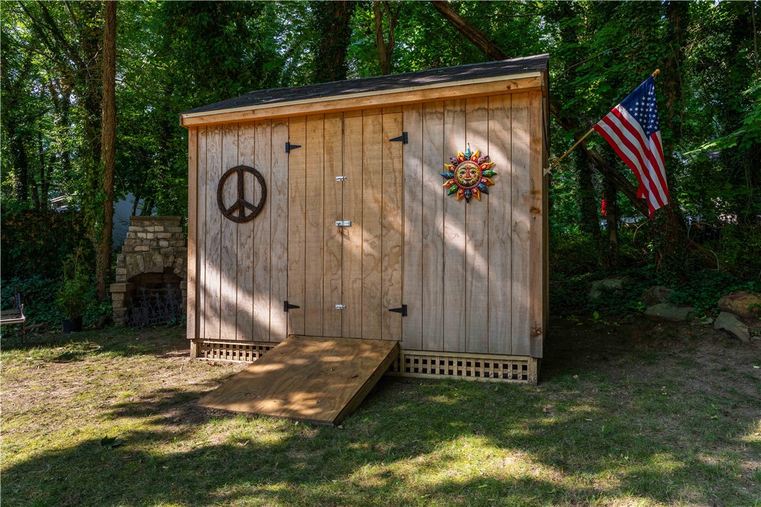 16 Smith Street Bristol, RI 02809 - Photo 38 of 44