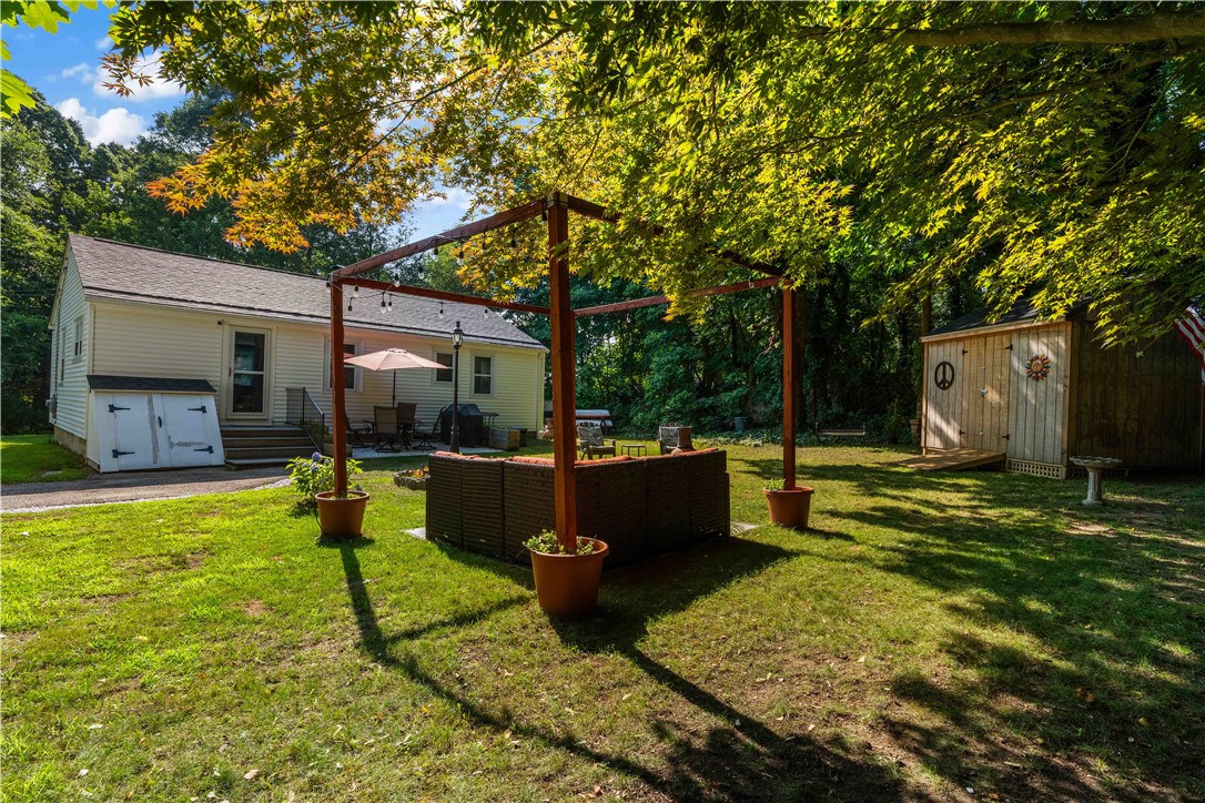 16 Smith Street Bristol, RI 02809 - Photo 39 of 44