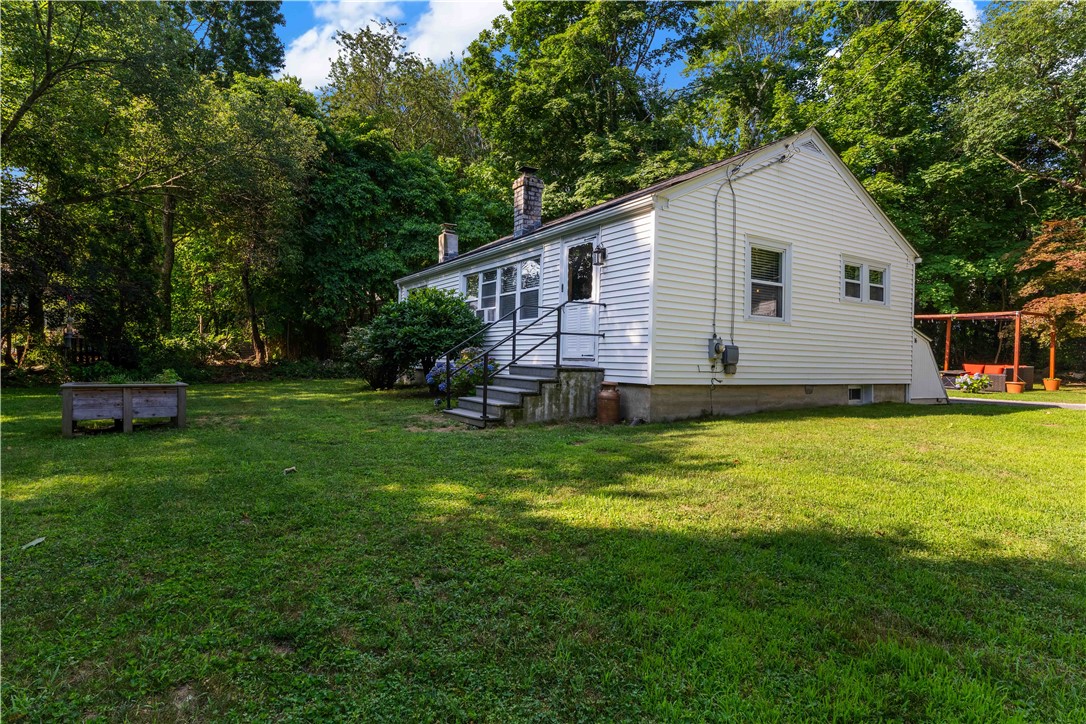 16 Smith Street Bristol, RI 02809 - Photo 43 of 44