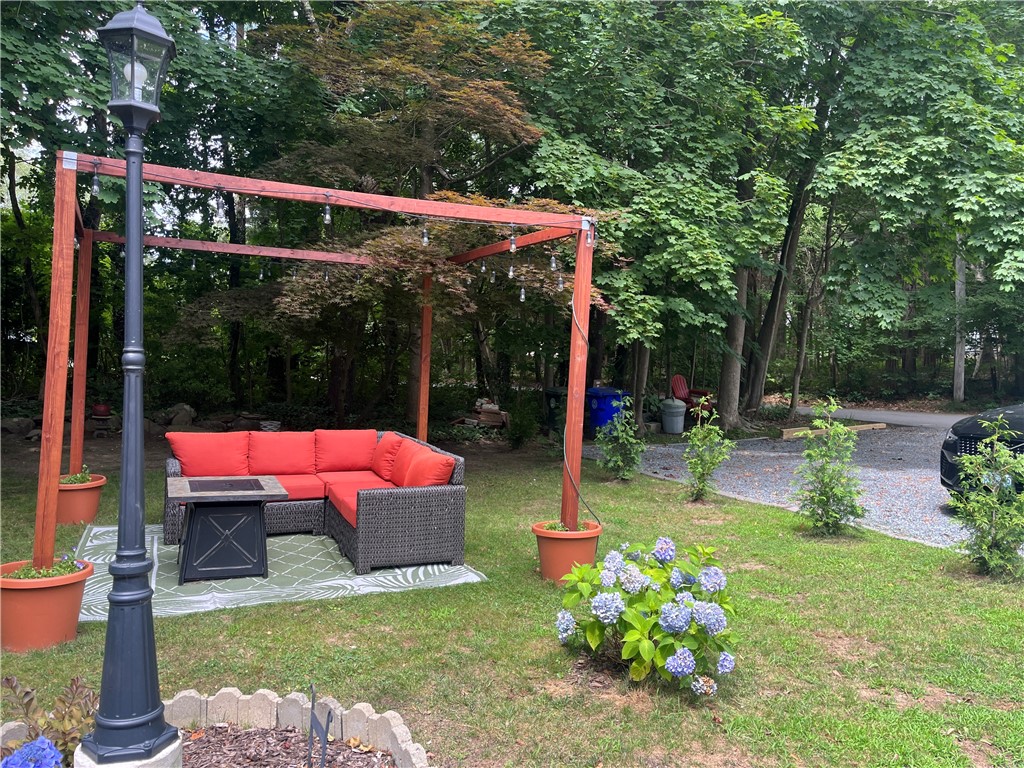 16 Smith Street Bristol, RI 02809 - Photo 6 of 44