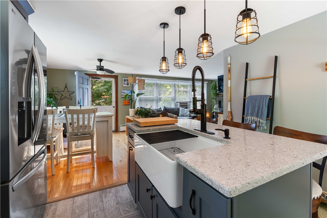 16 Smith Street Bristol, RI 02809 - Photo 10 of 44