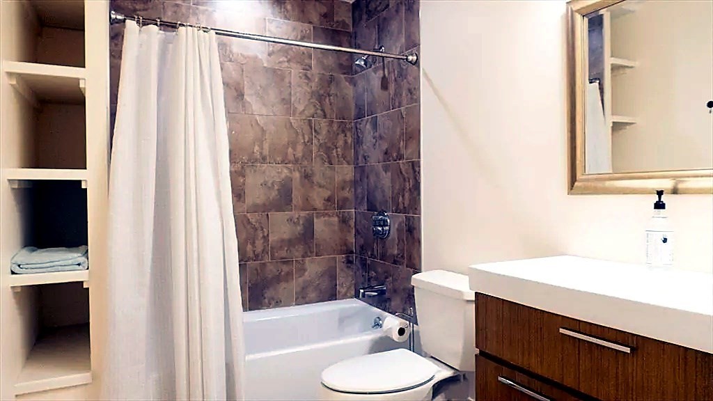 40 Naples Road, Unit B Brookline, MA 02446 - Photo 7 of 10