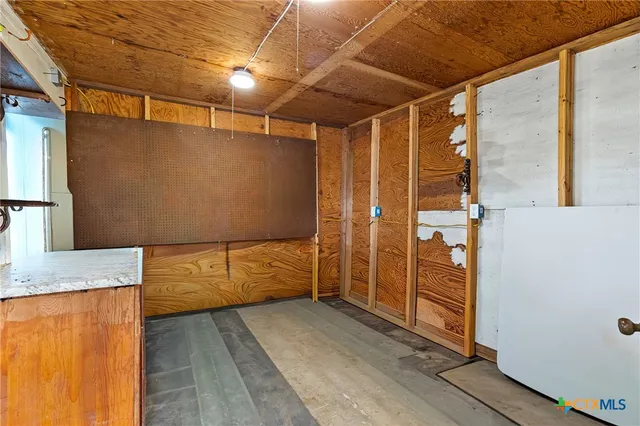 a view of a storage & utility room