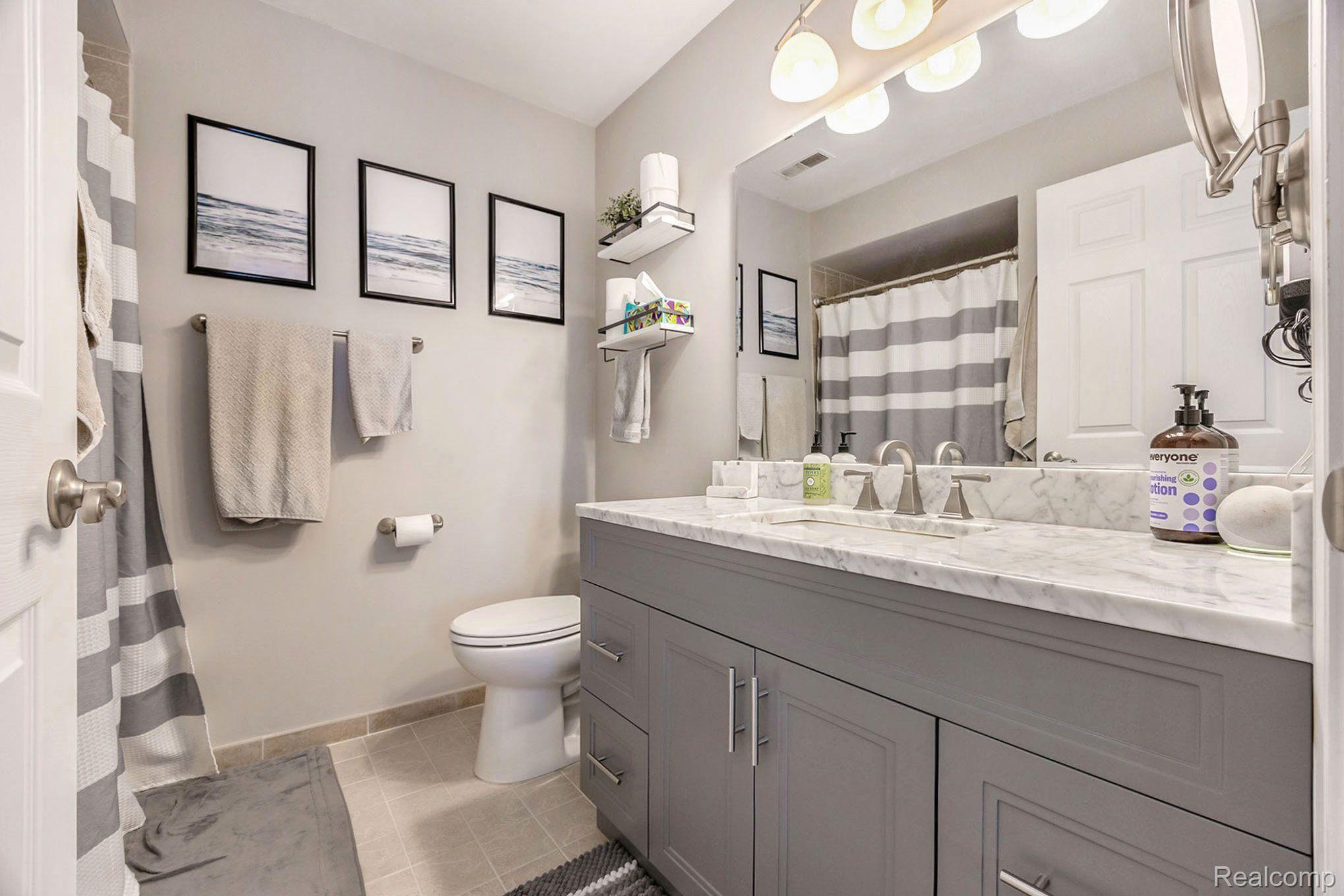 3513 Tremonte Circle Rochester, MI 48306 - Photo 11 of 21 Ensuite bath