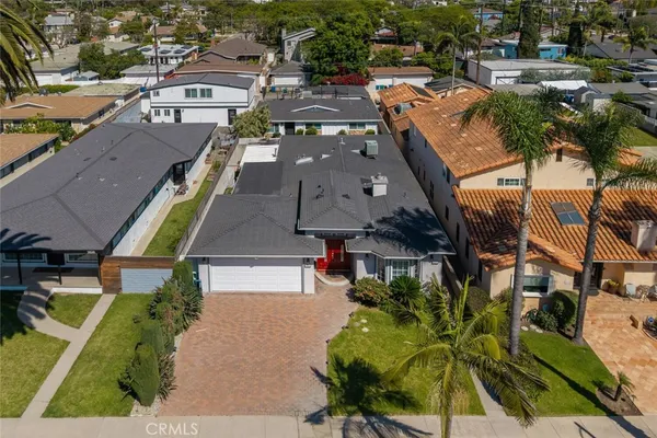 $1,495,000 | 3622 Pacific Drive, Long Beach, CA 90807