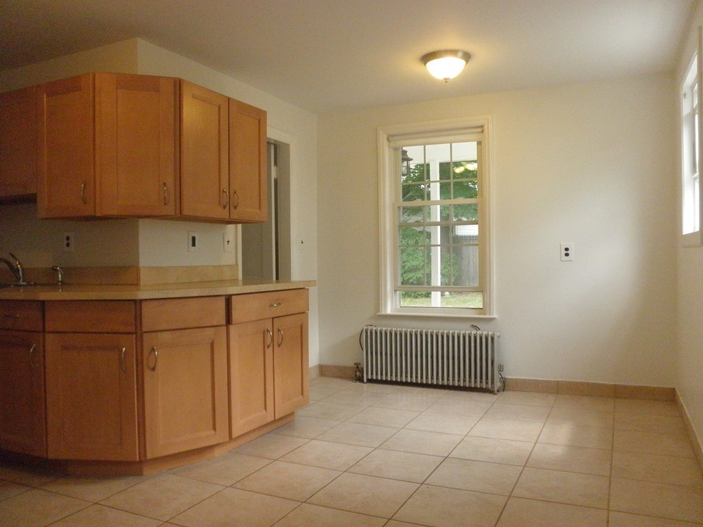 278 Waverly Road North Andover, MA 01845 - Photo 11 of 30 Gallery Image 11