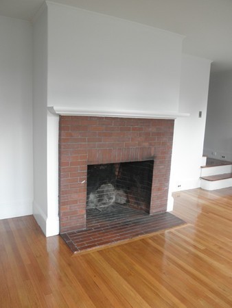 278 Waverly Road North Andover, MA 01845 - Photo 3 of 30 Gallery Image 3