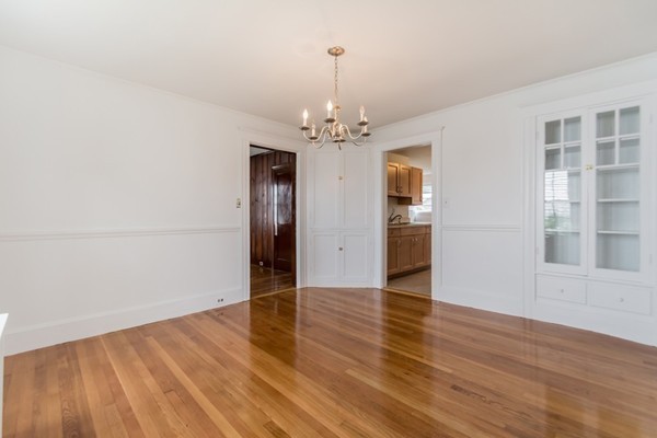 278 Waverly Road North Andover, MA 01845 - Photo 6 of 30 Gallery Image 6