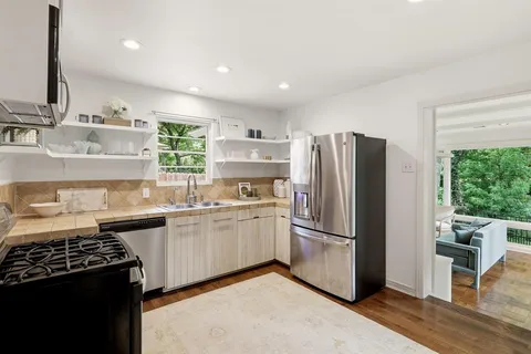 $649,500 | 5024 Rexton Lane, Dallas, TX 75214