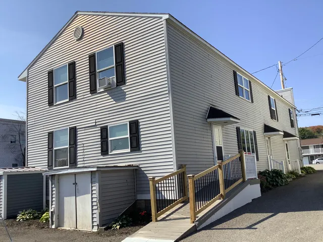 $319,900 | 77 Main Street, Mars Hill, ME 04758