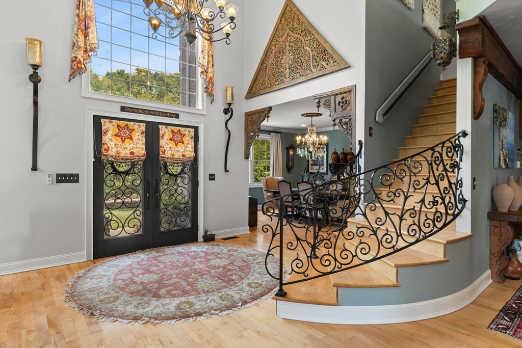 1276 Old Fall River Road Dartmouth, MA 02747 - Photo 15 of 42 a view of a interior of the house