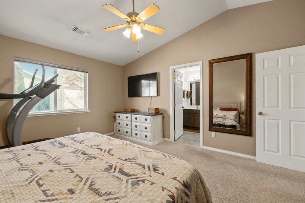 7229 Ruth Drive Klamath Falls, OR 97603 - Photo 25 of 47 7229RuthDr-37